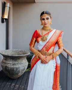 Mouni Roy Instagram - "How do I love you?
Oh, this way and that way.
Oh, happily. Perhaps
I may elaborate by
demonstration? Like
this, and
like this and
no more words now..”
•
•
A month♥️🔱