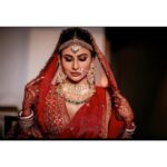 Mouni Roy Instagram - "How do I love you? Oh, this way and that way. Oh, happily. Perhaps I may elaborate by demonstration? Like this, and like this and no more words now..” • • A month♥️🔱