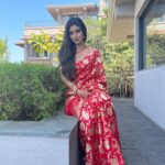 Mouni Roy Instagram - The morning after… 🔆🔱 • • • @hiltongoaresort @neferrtitiweddings