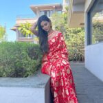 Mouni Roy Instagram - The morning after… 🔆🔱 • • • @hiltongoaresort @neferrtitiweddings