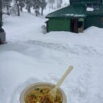 Mouni Roy Instagram - Non stop snowing …. 🌲 ⛄️ 🕺 Also पाहारों के उपर Maggie Maggie Maggie 🍜