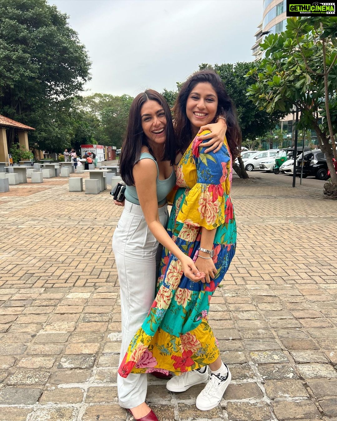 Mrunal Thakur Instagram - The woman with me is @missblender My partner in crime since childhood. I’ve been lucky to be her muse forever. She is not just my biggest style influence but also my inspiration for life. From fighting everyday to loving each other like no other, she is my best friend and my gorgeous #StyleSister! This Valentine’s Day, I want to thank you for being my #StyleSister with a Philips hair styling gift. You’re the best partner I could ever ask for! Head to @philipsindia and tell us how your #StyleSister has helped shape your style in the comments and stand a chance to win the Philips hair styling gift with your #StyleSister #Philips #StyleWithPhilips