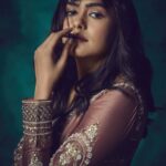 Mrunal Thakur Instagram –