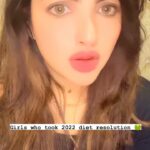 Naina Sarwar Instagram - Including me🙈 #foodie #naina #nainasarwar #lovefood #biggboss #shehnazgill #cute #funny #justforfun #reels #instagramreels #girls #diet #noexcuses #cheatmeal