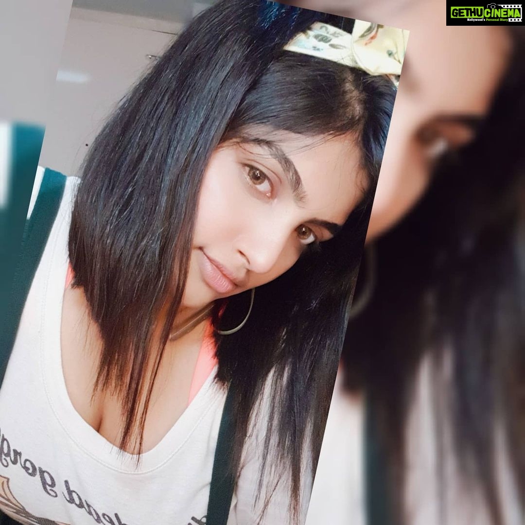 Naina Sarwar Instagram - Updated version of Durga🔱 #Savage #messy #classy #moody #Bossy ‼️