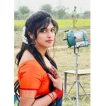 Naina Sarwar Instagram - Dis look though🙈🌸 #happiness #shooting #workmode #happyweather #southlook #overloaded #mybest #postivevibes #2021 #bigstuffs #lovemywork #homelygirl Hyderabad