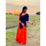 Naina Sarwar Instagram - Dis look though🙈🌸 #happiness #shooting #workmode #happyweather #southlook #overloaded #mybest #postivevibes #2021 #bigstuffs #lovemywork #homelygirl Hyderabad