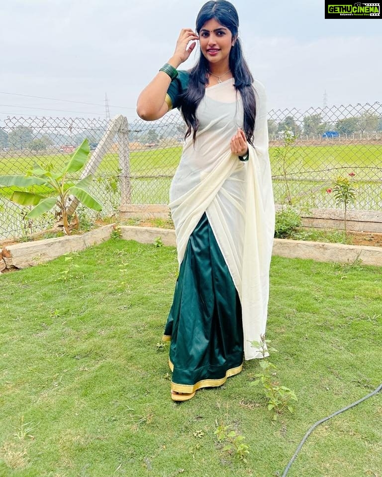Naina Sarwar Instagram - Oh First 2021 post..... And my new year resolution is?????? . . Haha No change...il continue to b d same me🥰🥰🥰🥰 #happynewyearpost #onlylove #southindian #hyderabad #shooting #goodvibe Hyderabad