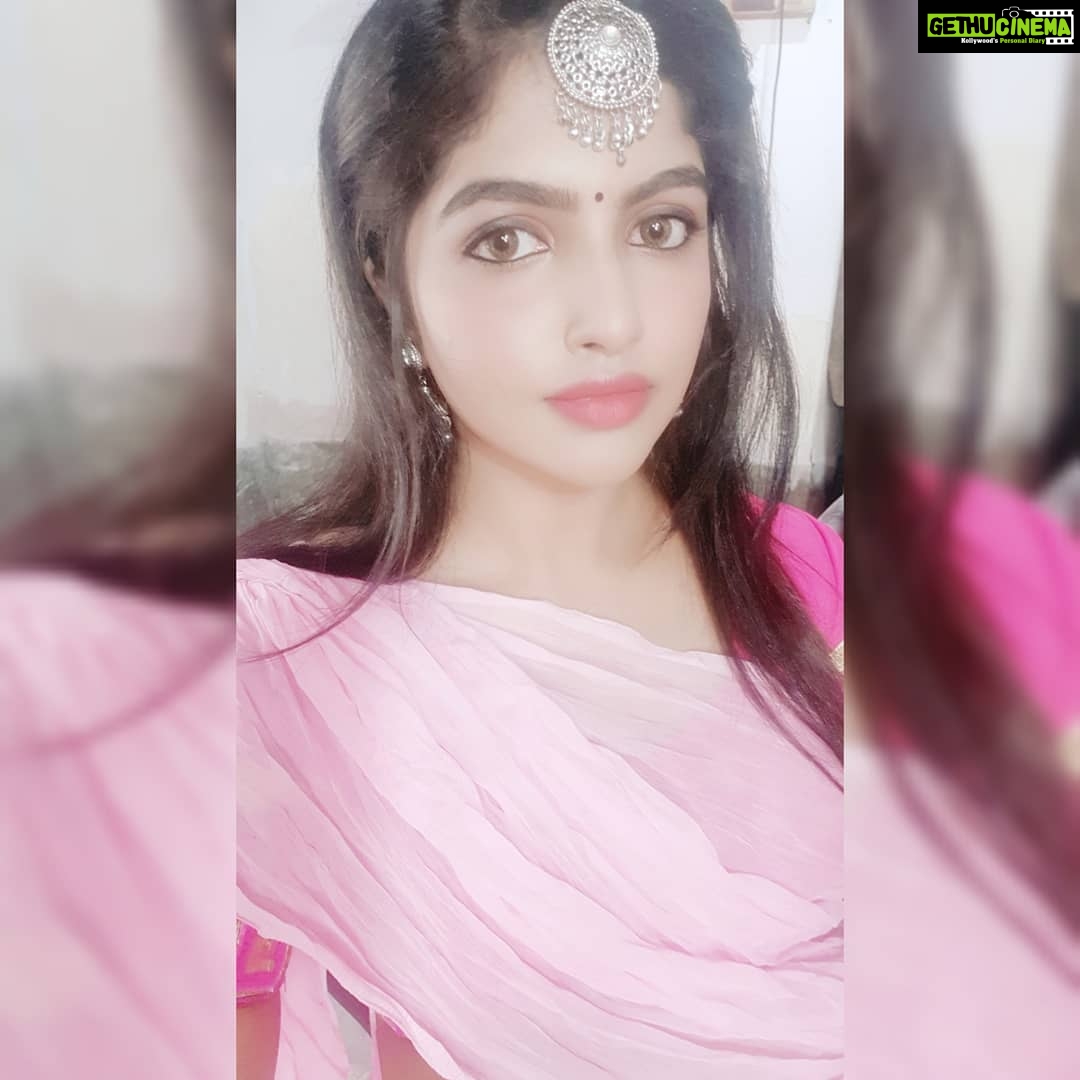 Naina Sarwar Instagram - Wishing all a very happy Makar sankranti pongal bihu lohri🙏🏻...stay blessed spread love 😇 have a great year ahead☺️ Cochin, Kerala