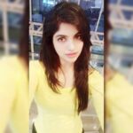 Naina Sarwar Instagram - Yellow obsessed baby 💛