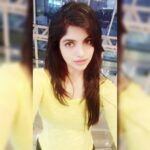 Naina Sarwar Instagram – Yellow obsessed baby 💛