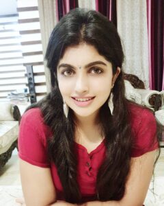 Naina Sarwar Instagram - Let's be REAL not PERFECT🤗 #happyweekend #fun #rest #peace #home #family #friends #party #chill #sleep #eat #drink #repeat #stayfit😉