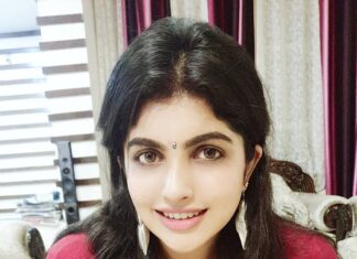 Naina Sarwar Instagram - Let's be REAL not PERFECT🤗 #happyweekend #fun #rest #peace #home #family #friends #party #chill #sleep #eat #drink #repeat #stayfit😉