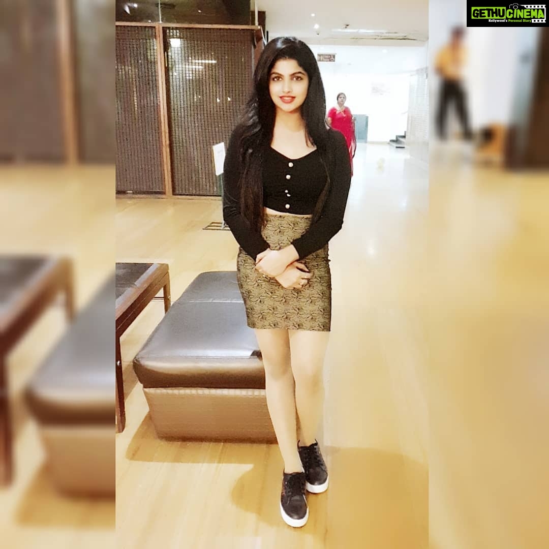 Naina Sarwar Instagram - #ootd #Ezaoneyearbirtday 🥳 #13thmay2019 #driftlounge ✌🏻will update bday clicks shortly.. M Chinnaswamy Stadium