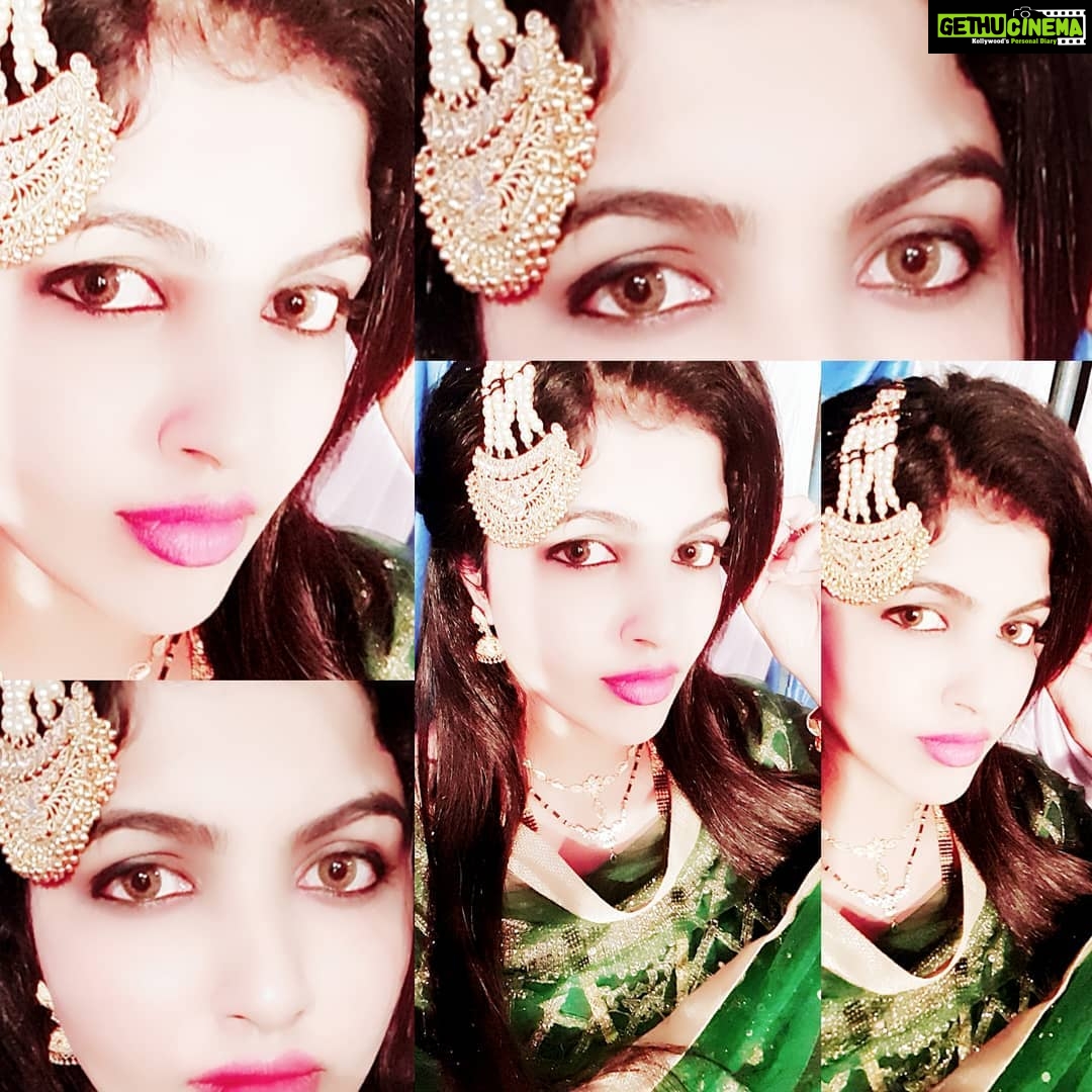 Naina Sarwar Instagram - In ankho ki masti k......mastane hazaaro hain...!!!!π€ͺπ₯°ππ #alldolledup #umraojaan #jhumkies #jhoomar #pinklips #greenoutfit #ethnic #trendy #fashion #desi #eyesthatwontlie #brightandsimple #sundayspecial #ocassion #nainasarwar