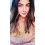 Naina Sarwar Instagram - Clumsy😶