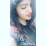 Naina Sarwar Instagram - #musicallydubsmash #lovethisone