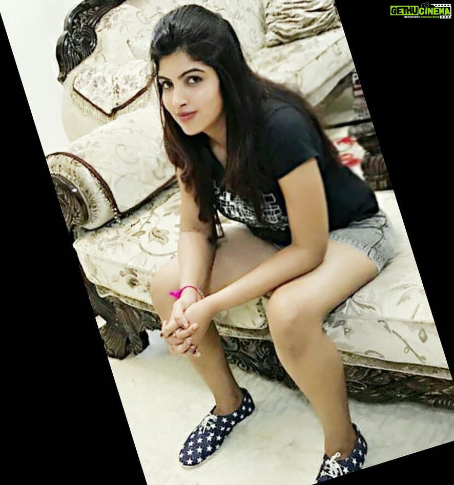 Naina Sarwar Instagram - #sometimesinstaboyinmecomesout 😛 #instasooncaptured #instasummer #instacool 🌦