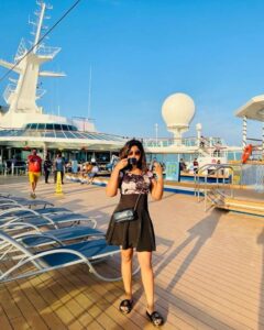 Naina Sarwar Instagram - Sun-kissed 😌 plentiful 💋🙈 Cordelia Cruise