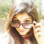 Naina Sarwar Instagram – kaala chashma…..jachda e gore mukhde pe !!!! 😎
