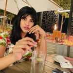 Naina Sarwar Instagram - Peacefulness 🤍 #Bossgirl #weekendmood #dineout #sunday #bestfriend #lifeline #soul #cheatmeal #happiness #food #cheese #dessert #nainasarwar Four Seasons Hotel Bengaluru at Embassy One