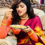 Naina Sarwar Instagram - Who else love dis????? #yelluBella🤩 Wishing all a very Happy Makara Sankranti /pongal/lohri/Bihu🙏🏻