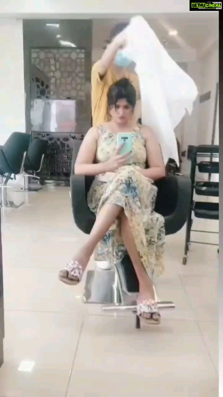 Naina Sarwar Instagram - Hair obsessed 🥰