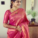 Nakshathra Nagesh Instagram - The #pudhuponnu look that I miss already 🙈😋 @varnam_by_shree this saree was just 😍😍 thank you for making my special days more special. Do check out @varnam_by_shree for more amazing collections!