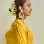 Namitha Pramod Instagram - Vintage Yellow with mulla mottu 🌼 Wearing: @labelmdesigners Styled by : @rashmimuraleedharan Hair&makeup : Yours truly Captured by : @_indu_pramod #mullamottu #yellow #fashion #reels #reels #reelsinstagram