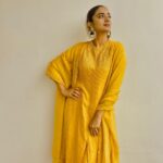 Namitha Pramod Instagram - Vintage Yellow with mulla mottu 🌼 Wearing: @labelmdesigners Styled by : @rashmimuraleedharan Hair&makeup : Yours truly Captured by : @_indu_pramod