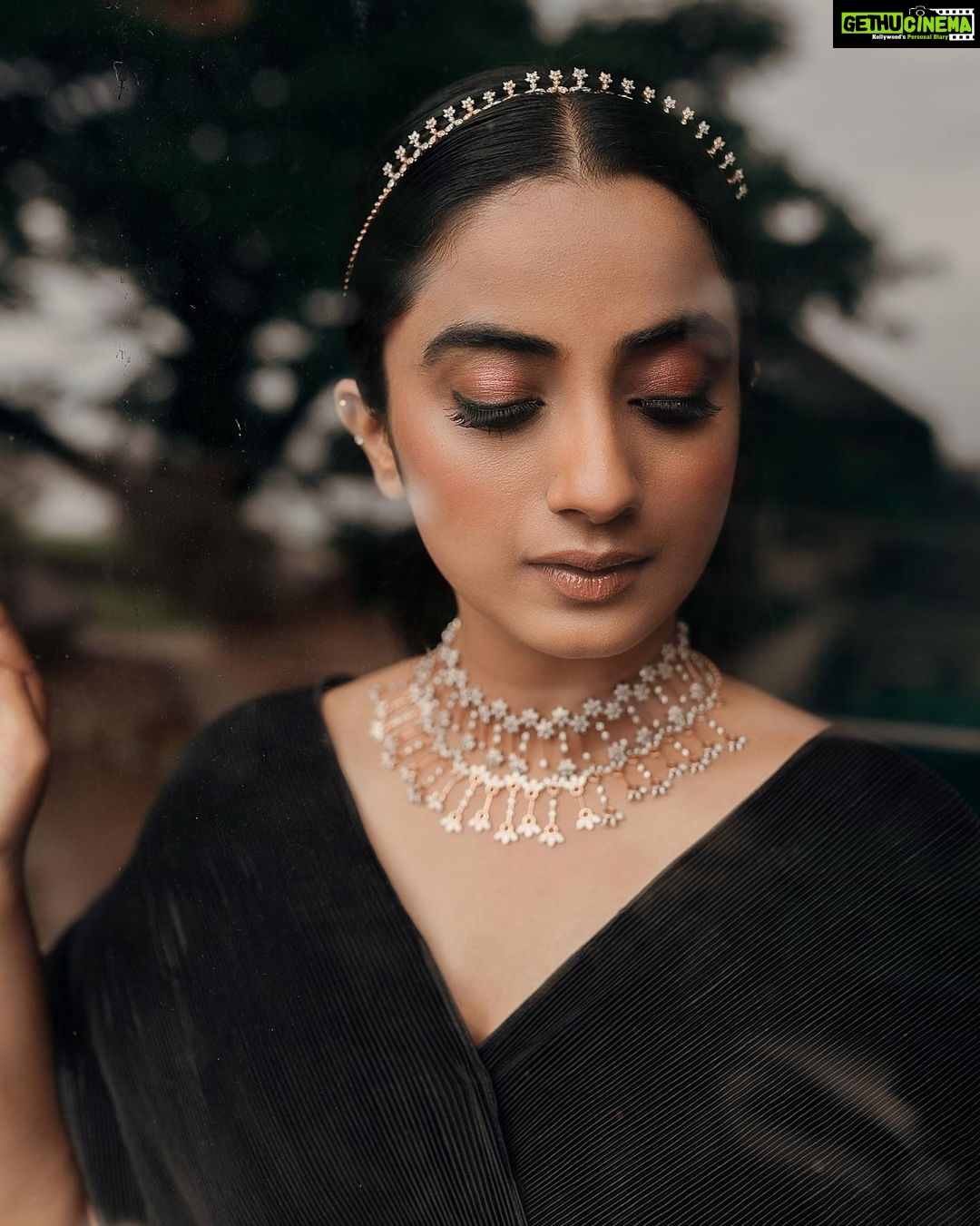 Namitha Pramod Instagram - These graceful glitters from @ttdevassy are never going to end! 'Coz aren't diamonds forever? I truly rediscovered elegance with the Divo Diamond Statements from TT Devassy Jewellery, Kunnamkulam. #ttdevassy #ttdevassyjewellery #myTTDstory #kunnamkulam Stylist : @asaniya_nazrin Photography : @vaffara_ Makeup & Hair : @unnips Coordination: @asaniya_nazrin Outfit: @_susan_lawrence_ Location : @alphaoldcourthouse Photography team : @vishnu_sivaji_ @rjrej Post Production : @iamvysak Video Editor : @sravan.here Styling Team : @amritha_lakshmi__