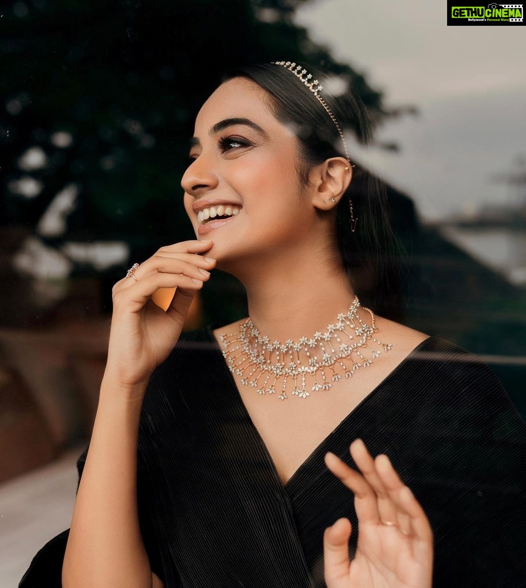 Namitha Pramod Instagram - These graceful glitters from @ttdevassy are never going to end! 'Coz aren't diamonds forever? I truly rediscovered elegance with the Divo Diamond Statements from TT Devassy Jewellery, Kunnamkulam. #ttdevassy #ttdevassyjewellery #myTTDstory #kunnamkulam Stylist : @asaniya_nazrin Photography : @vaffara_ Makeup & Hair : @unnips Coordination: @asaniya_nazrin Outfit: @_susan_lawrence_ Location : @alphaoldcourthouse Photography team : @vishnu_sivaji_ @rjrej Post Production : @iamvysak Video Editor : @sravan.here Styling Team : @amritha_lakshmi__