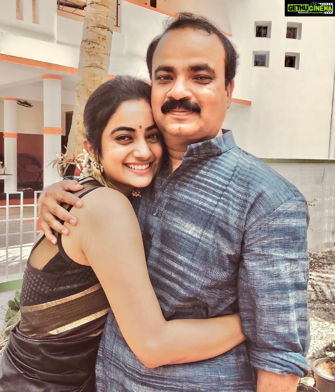 Namitha Pramod Instagram - Happy Father’s Day Acha ♥️ My world,guide,my constant,travel mate,the most loveable person,gentleman,man with a lot of morals,Amma’s everything and a father like you is rare.I’m so grateful to be your daughter✨ #anoldpictureofus