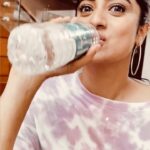 Namitha Pramod Instagram - Summer lovin' happened so fast.I’m a throw on and go kind of girl in summer. Here's a sneak peek of how I beat the Sun that can come quite a handy. A little bit of Summer is what the whole year is about!! 🐣 Simple changes in your everyday skin care regimen can ensure that you are all set to glow through this season too!! Fun in the Sun, here we come! Let's look Tan-tastic🌞 #acupofnami