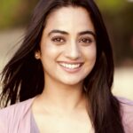Namitha Pramod Instagram - ഒരു ഫോട്ടോ ഒരുപാട് സന്തോഷം ♥️ Chin up,Chin down,shoulder down !!! Smileeeeeeeeeeeeeeeeeeee😬😬😬😬 Captured by : @sreeraj_capture #inbetweenshoot #picoftheday #photography #smile #happiness #trending