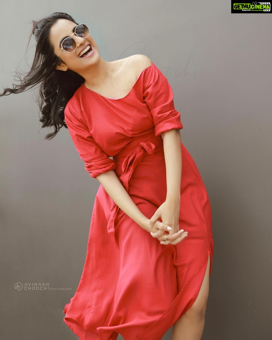 Namitha Pramod Instagram - Blessed mess vibes with pop pink 💘 Photography: @avinashchoochiphotography Wearing: @lass_designs_ Styled by : @rashmimuraleedharan MUA : @amal_ajithkumar