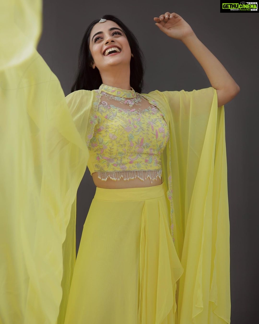 Namitha Pramod Instagram - Autumn 🍂 Photography: @avinashchoochiphotography Wearing: @jeunemaree Styled by : @rashmimuraleedharan MUA : @amal_ajithkumar