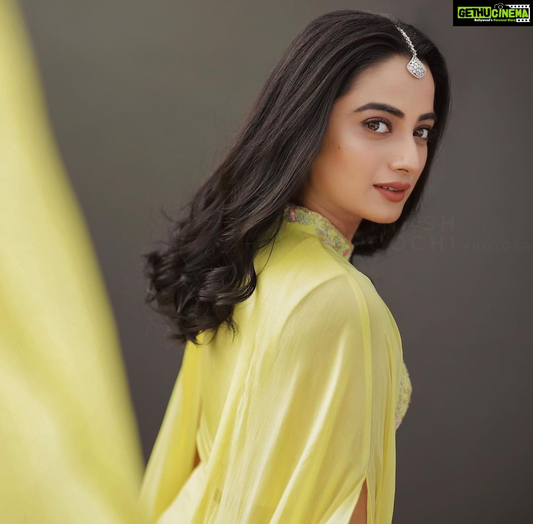 Namitha Pramod Instagram - Autumn 🍂 Photography: @avinashchoochiphotography Wearing: @jeunemaree Styled by : @rashmimuraleedharan MUA : @amal_ajithkumar Jewellery: @pureallure.in