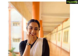 Namitha Pramod Instagram - Shoot in progress! Meet Ms.Aswathy 🌸 Kuttikkanam