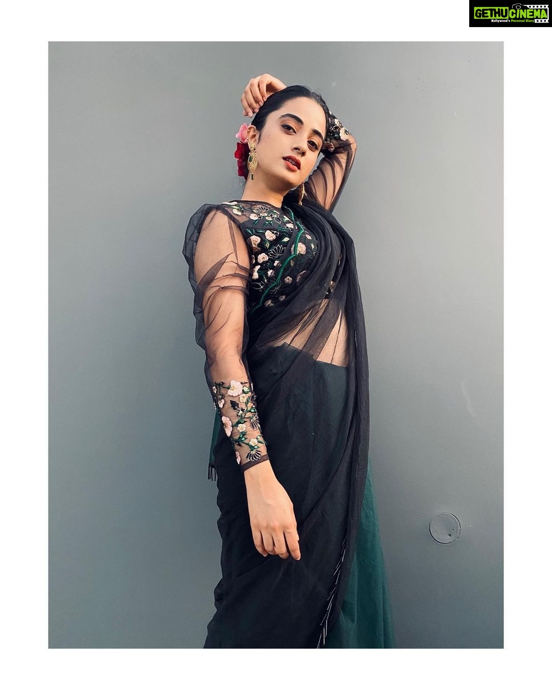 Namitha Pramod Instagram - ✨ Wearing: @t.and.msignature Jewellery: @m.o.dsignature Styled by : @rashmimuraleedharan Captured by : @aki_tha_ Makeup: Yours truly Hair : Amma