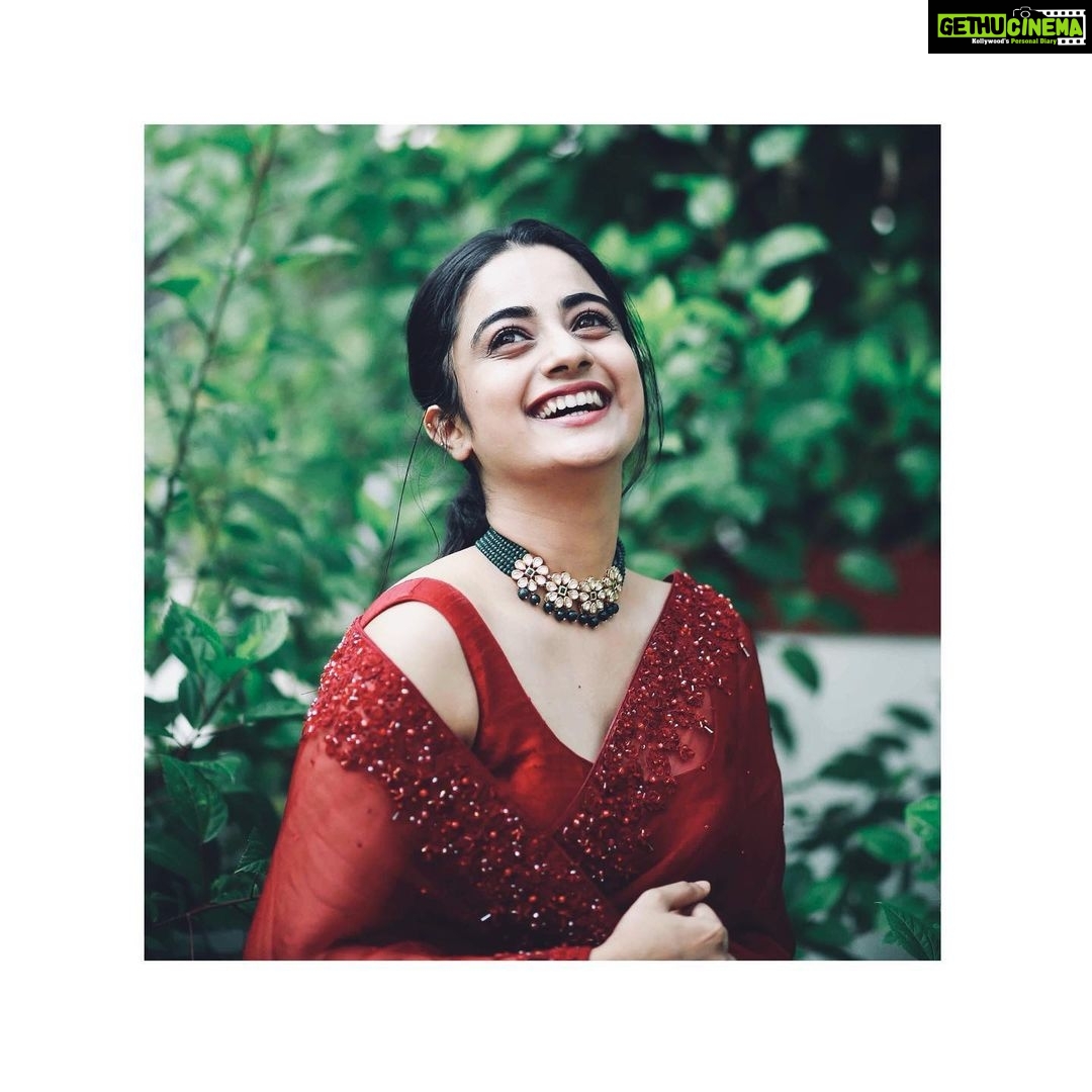 Namitha Pramod Instagram - All love goes by as water to the sea All love goes by How slow life seems to me How violent the hope of love can be🌼 Pic : @pranavraaaj Costumes: @paris_de_boutique Jewellery: @rubansaccessories Styling: @rashmimuraleedharan
