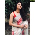 Namitha Pramod Instagram - Life ! 💕 Jewellery : @mspinkpantherjewel
