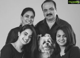 Namitha Pramod Instagram - Family ♥️