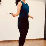 Namitha Pramod Instagram – You never really realise how long a minute is until you are exercising 😝 

#sweatitout #reels #jumpingrope 
#basics #levelup #reelsinstagram #reelitfeelit #réel #fitness #motivational #reelsindia #reelsvideo  #trendingreels