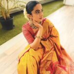 Namitha Pramod Instagram - To my fondness for sarees ✨ 6 yards of elegance from: @silkycalicut Jewellery: @pureallure.in Moment captured by : @aki_tha_ Blouse : @rashmi.muraleedharan Styled by : @rashmimuraleedharan MUA : Yours truly ✨ #picoftheday #heritage #saree #culture