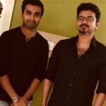 Nandha Durairaj Instagram - வரலாற்றில் ஒரு தலைவன் உருவாகுவான் எரித்தாலும் புதைத்தாலும் அழியாமலே வருங்காலம் பேர் சொல்ல உரமாகுவான்..The voice of millions..U r an inspiration sir..Keep entertaining us..#29yearsofvijayism #29yearsofvijaysupremacy #vijay #vijayfans #vijaythalapathy #vijayactor @thalapathyfanspage__ #thalapathyvijay #thalapathy #thalapathivijay