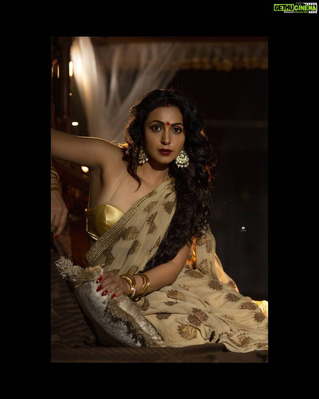 Nandini Rai Instagram - Every movement is a fresh beginning... #newbeginnings #look #traditional #saree
