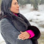 Nandini Rai Instagram - Feeling the breeze..... #nofilter #nomakeup #feelings #wind Highest Gondola in the World, Gulmarg Kashmir