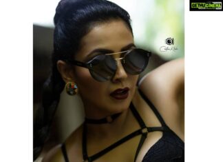 Nandini Rai Instagram - Live for today, plan for tomorrow, party tonight. #stayhome #staysafe #black #special