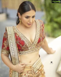 Nandini Rai Instagram - Throwback... #tb #friday #saree #blouse #staystrong